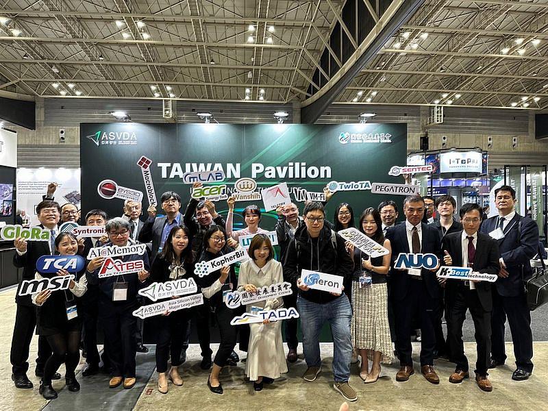亞矽執行中心帶領20家廠商前往日本Edge Tech＋2023，辦理台灣館、Taiwan EV Day研討會、企業參訪等活動，獲得熱烈迴響。