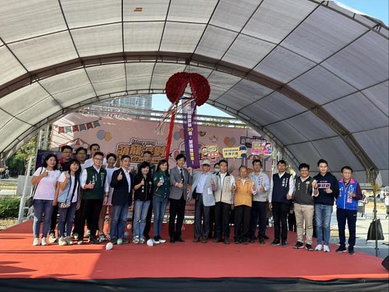 臺南市政府於12月2日在臺南市立圖書館新總館舉辦臺南購物節iShopping萌寵派對。