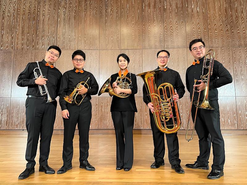 12月23日「Taiwan Brass 臺灣銅管重奏團」帶來一系列耳熟能詳的耶誕經典，帶來濃濃幸福節慶感。