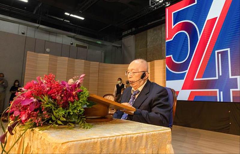 南臺科技大學董事長張信雄於創校54週年校慶典禮中致詞。