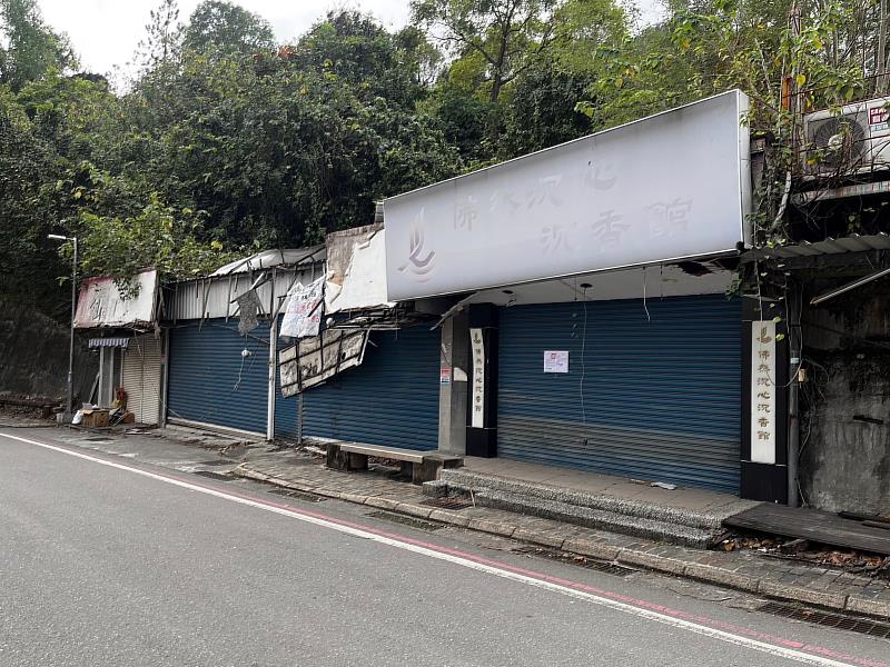 違章建築礙市容景觀 縣府持續針對危險老舊違章建築進行拆除 打造安全美麗的台東縣