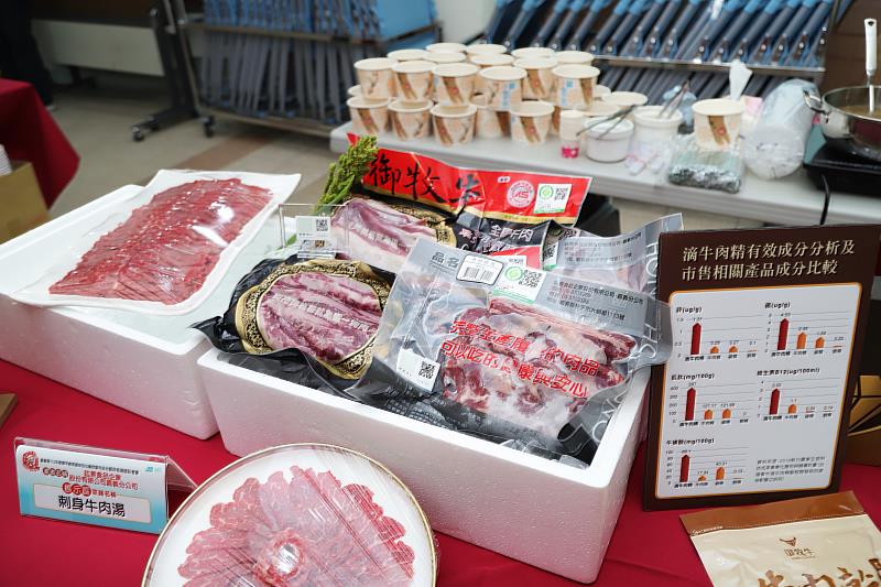 嘉義縣評核優良餐飲業者、肉品商 把關食的安全