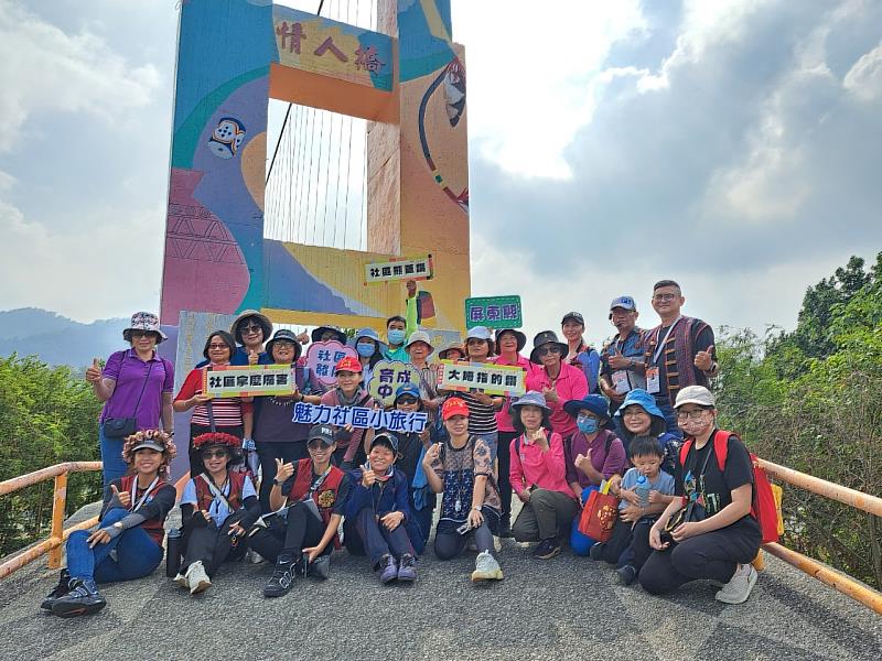 屏東社區在縣府的支持下,發展社區小旅行。