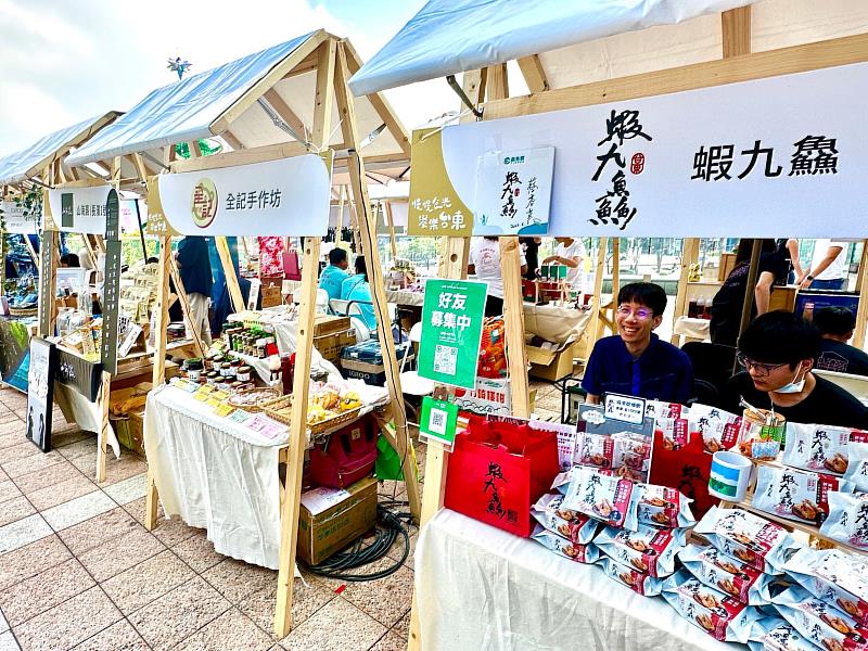 饗樂臺東慢市集快閃高雄漢神巨蛋 聖誕前夕邀您玩樂浪漫