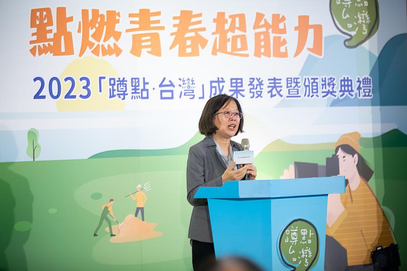 教育部青年發展署蕭智文副署長，鼓勵大專青年持續參與相關計畫，與社區共創共學，達到共好。