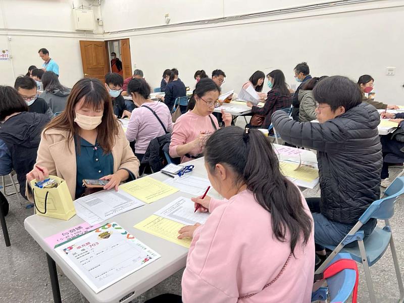 此屆競賽匯聚了來自全市18所公私立國中的715名數學高手，以及超過170名教師參與。