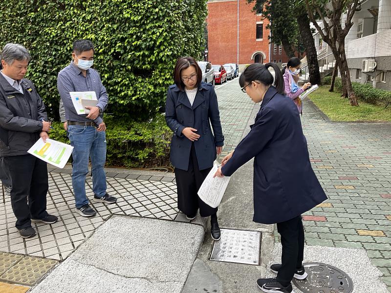 黃蘭琇副司長會勘南大無障礙設施