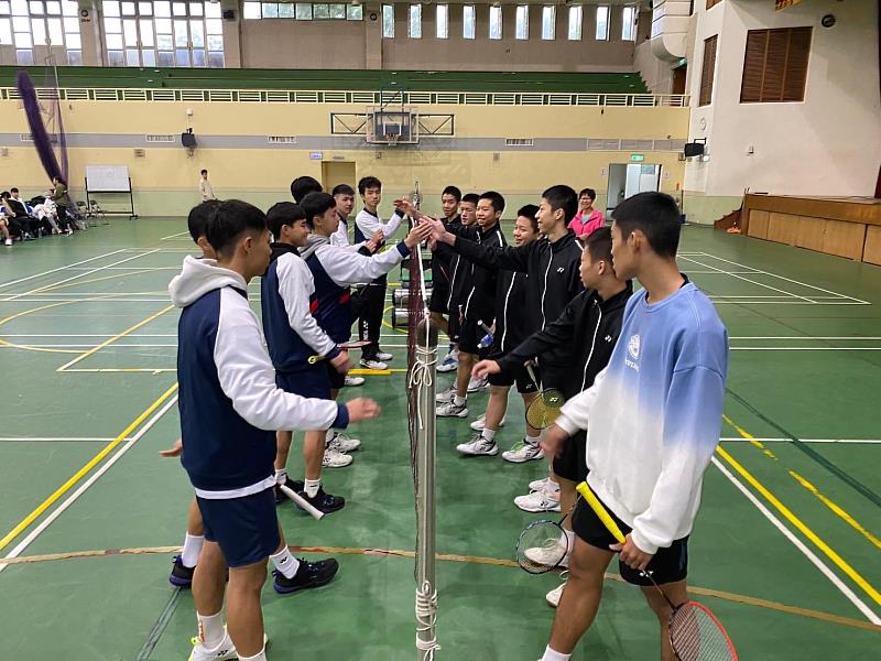 透過邀請賽機會，提供同學友好的羽球競技平台、促進校內外羽球文化的交流。
