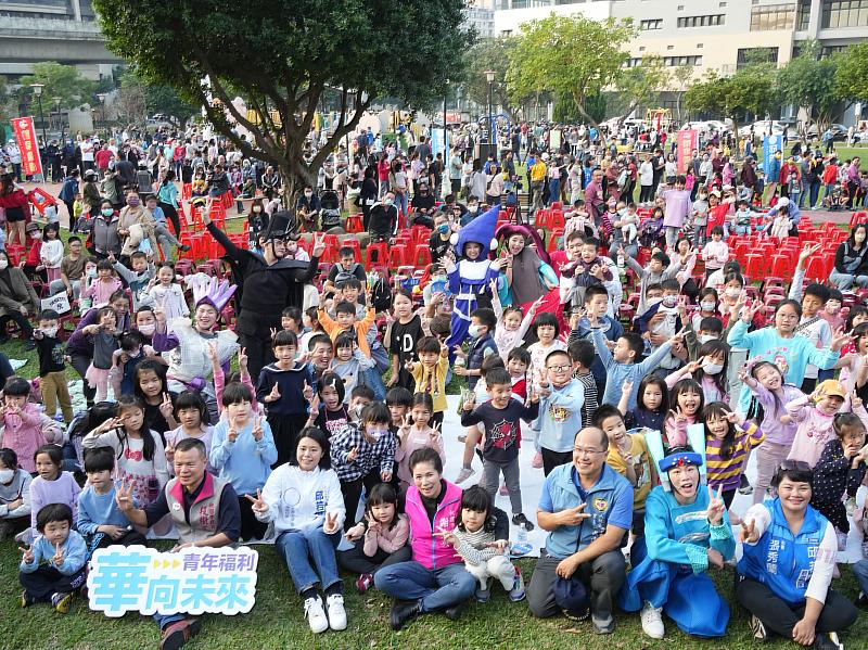 12/9(六)在八德建德公園演出《宇宙星球歷險記》