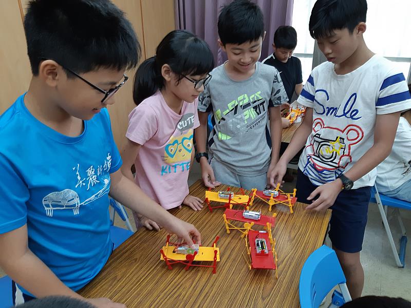 冒險台灣 勇敢挑戰  救國團113年寒假冬令活動起跑囉!