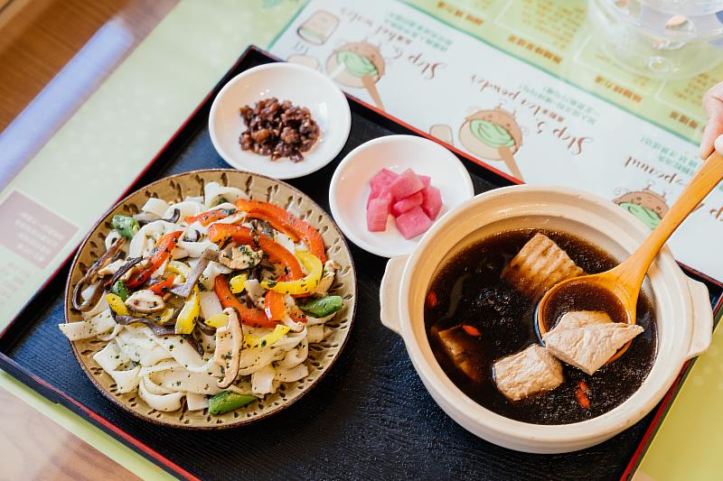 元旦假期何處去?  帶上《竹縣食光》邊玩邊吃品嚐在地美食