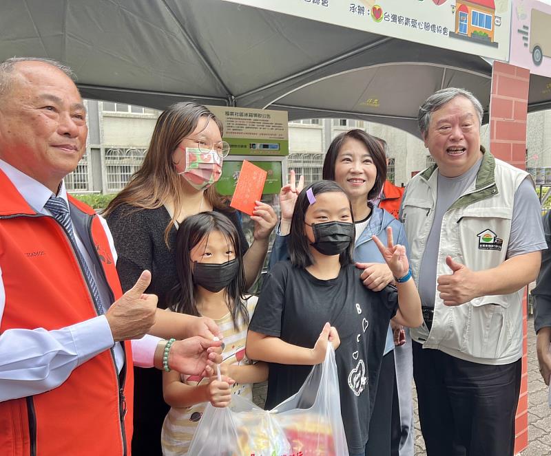 屏東縣捐車暨物資銀行新站點揭牌儀式 愛心嘉惠弱勢族群