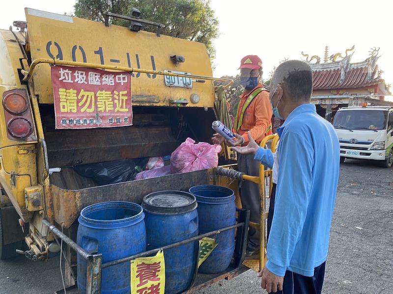 高壓容器不可丟入垃圾車