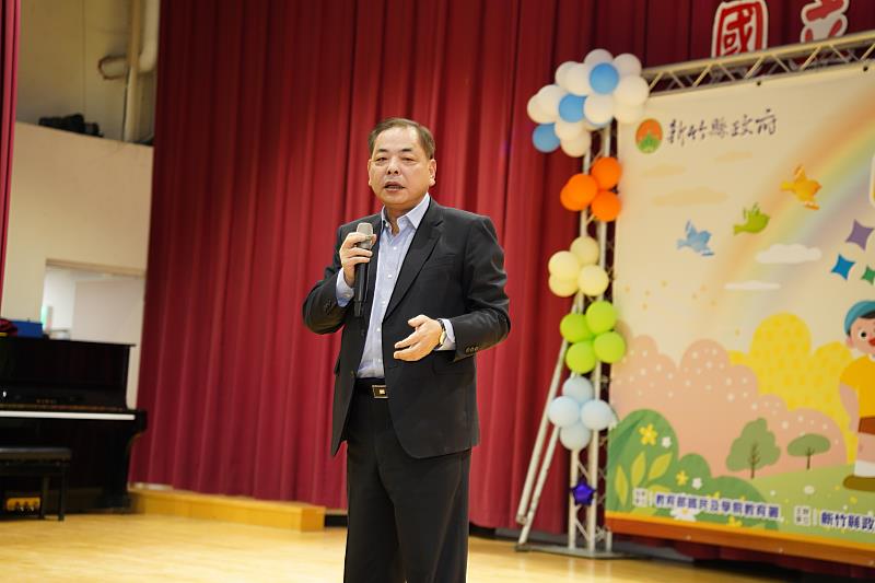 副縣長陳見賢說，每個孩子都是父母心目中的天使，會全力支持與照顧孩子們。