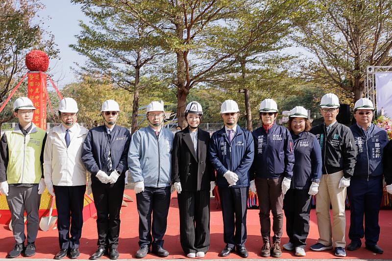 新竹市建功高中新建校舍工程今日開工，逐步解決就學需求。