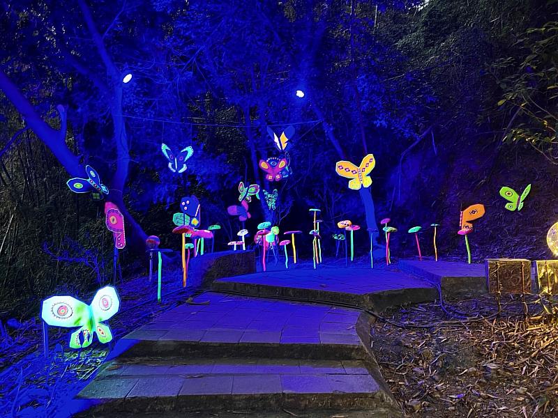 新豐國小與泰山國小學童一起共創的「奇妙花園」