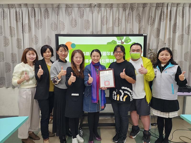 竹市教育處副處長張品珊親臨陽光國小給予行動支持與大力肯定。