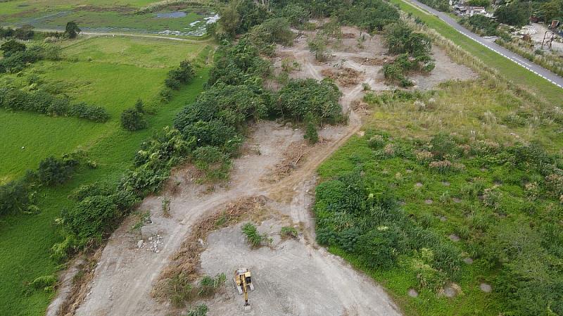 木瓜溪華隆護岸高灘地為河川與陸域生態系統交會區，具串聯濱溪生態系統潛力，因大量銀合歡入侵嚴重影響該區生態環境。