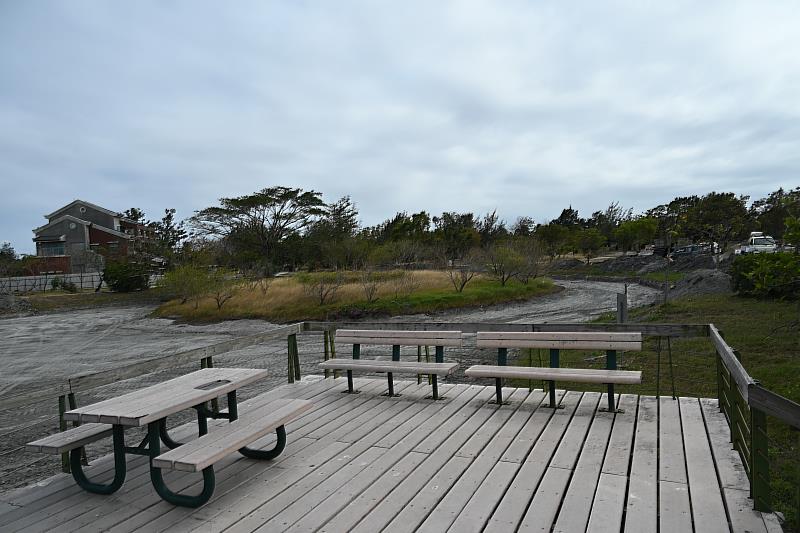 臺東森林公園工程遇黑面琵鷺造訪 饒慶鈴頒發全國首筆生態檢核通報獎勵金