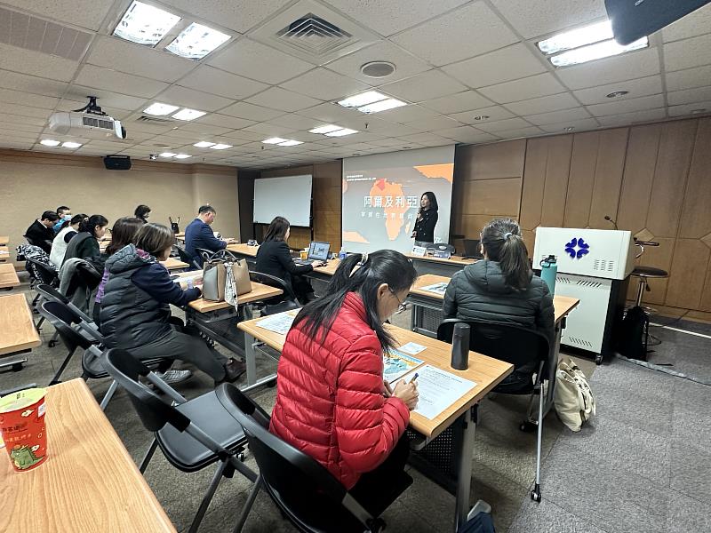 達多科技陳副總分享深耕阿爾及利亞經驗。(貿協提供)