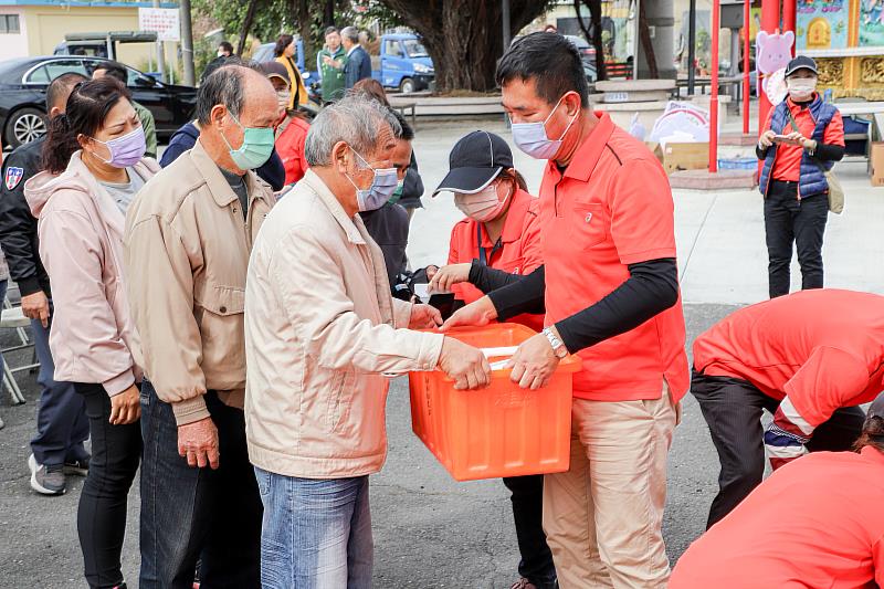 嘉義縣政府強化禽流感防疫措施發放消毒物資、添購消毒車-3