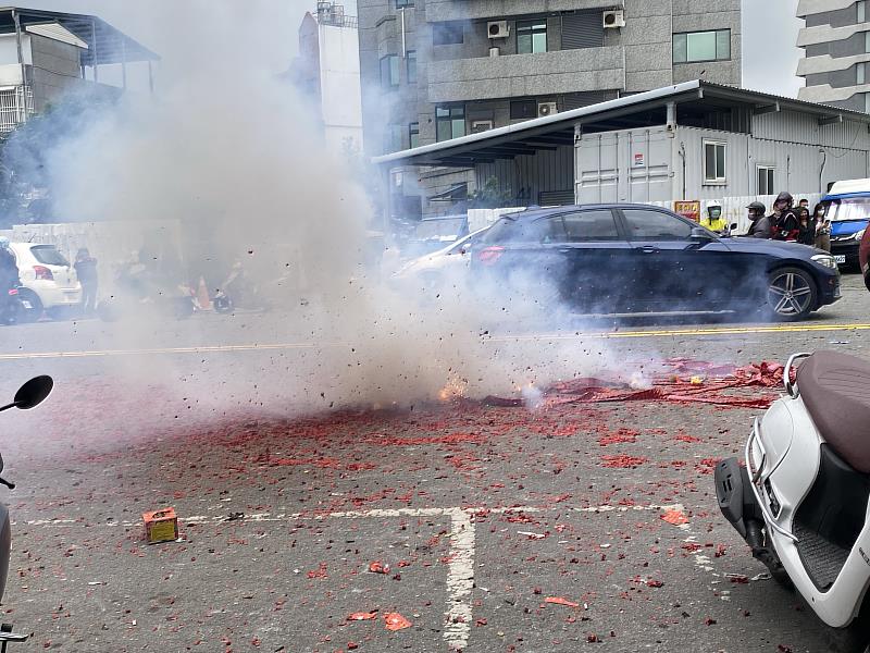 春節施放爆竹煙火 臺東縣環保局呼籲遵守管制規定 少一點噪音 多一點溫馨