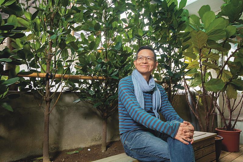 出生於香山區的風潮音樂創辦人楊錦聰，與讀者分享他在耳朵裡聽見的城市新浪潮。