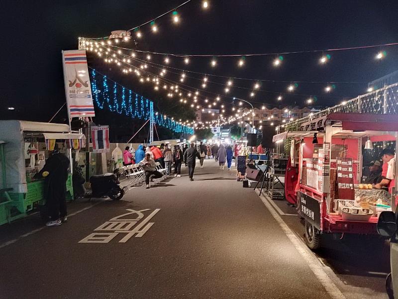 新春美食樂遊 夜市掀觀光風潮 縣長饒慶鈴邀您春節到台東細細品味