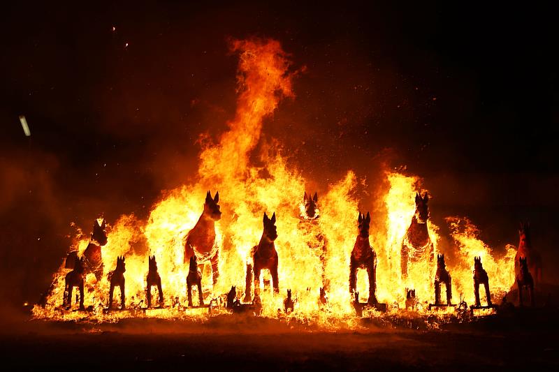 元宵必訪鹿草！翁章梁邀鄉親共同參與圓山宮火馬祭、品嚐在地美食