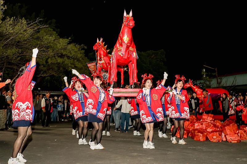 鹿草鄉年度元宵盛事圓山宮火馬祭震撼登場-2