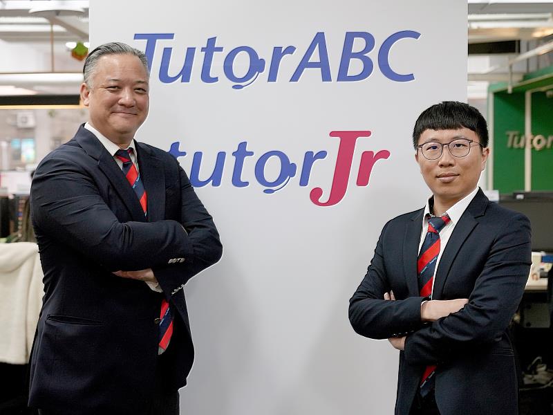 TutorABC聯合董事長Sam Yang楊順銓(左)及研發副總Jim Zhong鍾旻峻(右)。