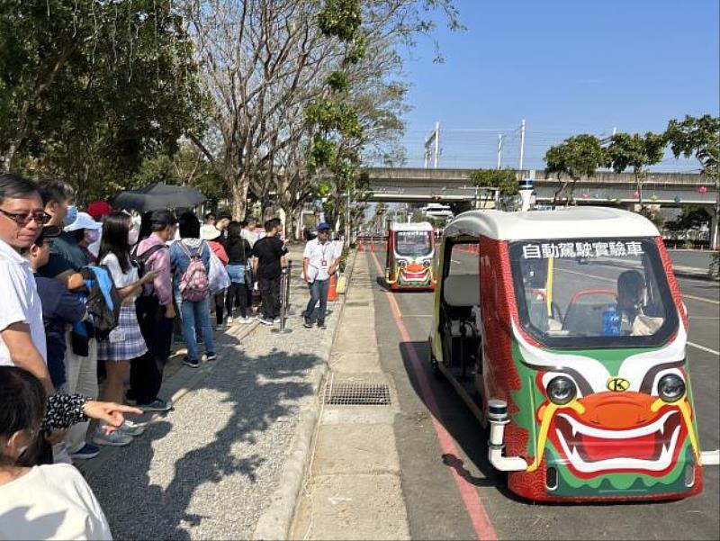 台灣燈會自駕車搭乘人次破千。