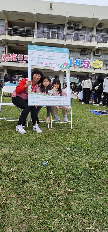 臺東縣府辦理三八婦女節慶祝活動   花獻女的美 展現臺東女魅力！
