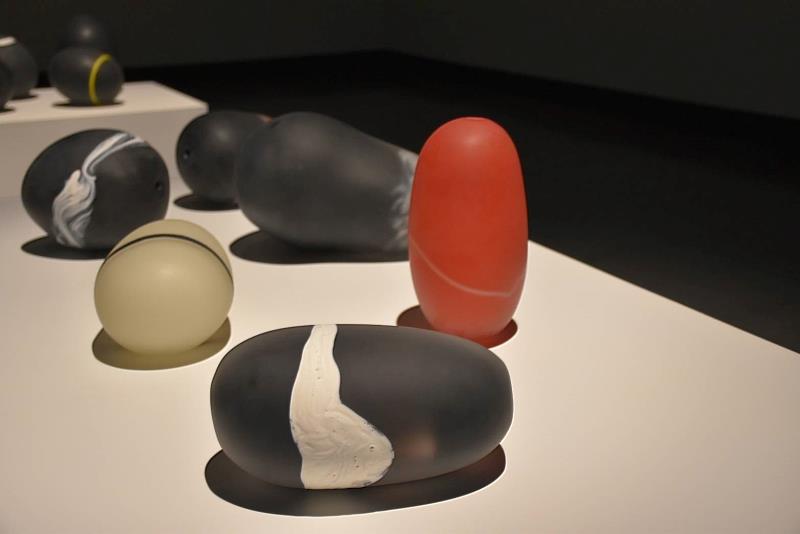 《墨 x 琉》玻璃藝術展3月1日起在高雄醫學大學展出