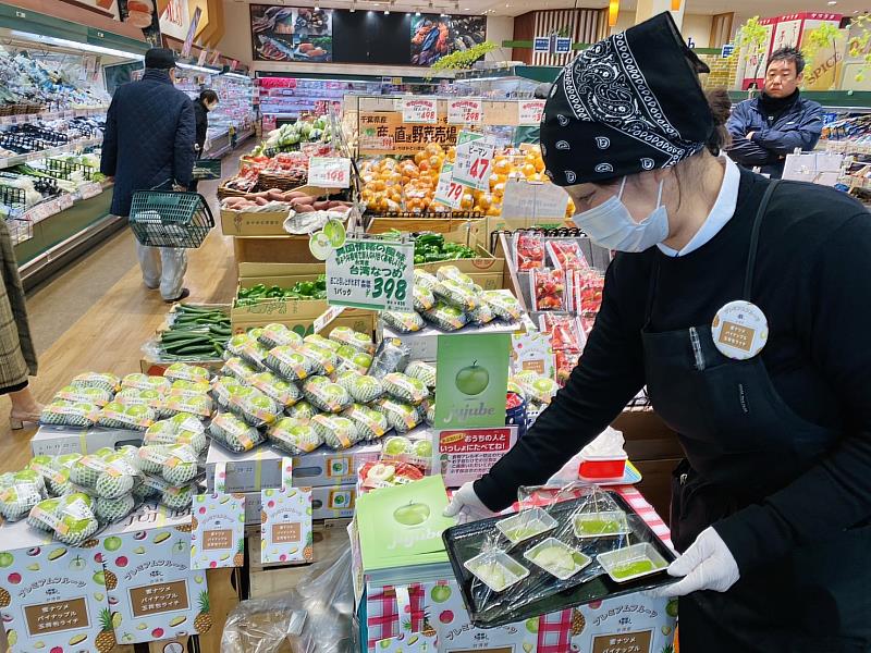 高雄蜜棗上架日本超市。