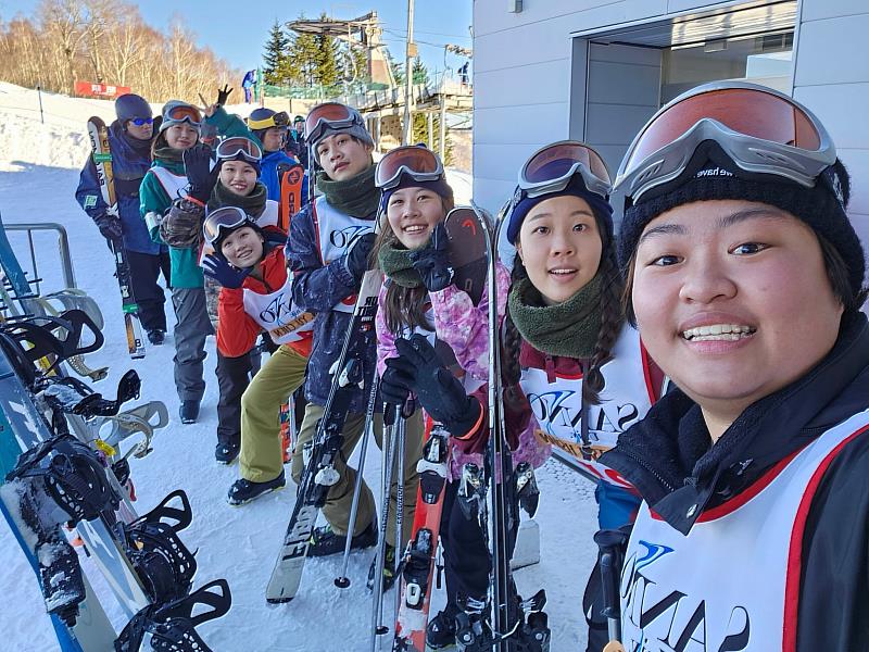 銘傳大學25位學生前往日本滑雪體驗