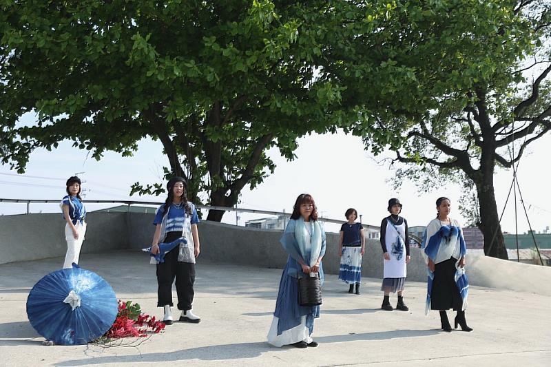 屏東縣政府勞動暨青年發展處於屏東智慧農業學校舉辦創意顏衫走秀活動1