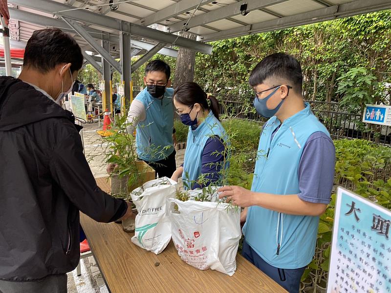 民眾領苗情形1