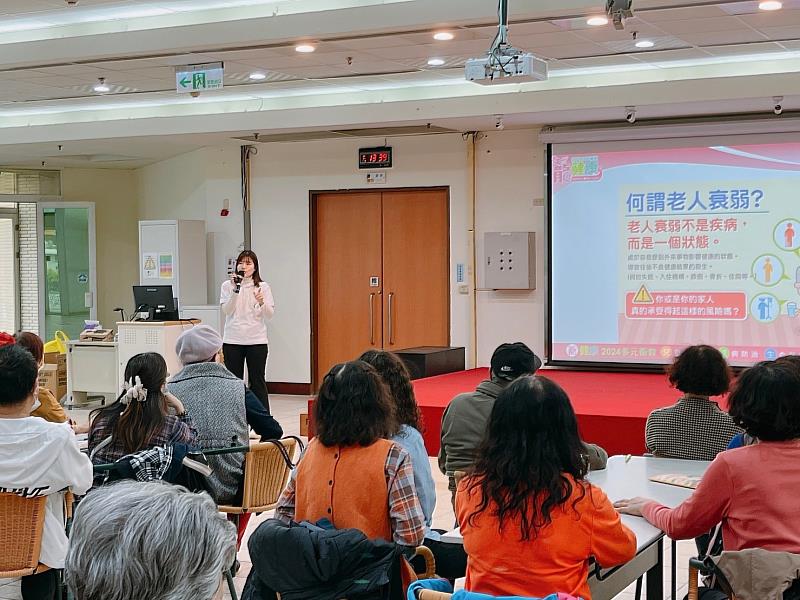 衛生局辦社區據點人員營養培訓  促進長輩飲食均衡健康-4