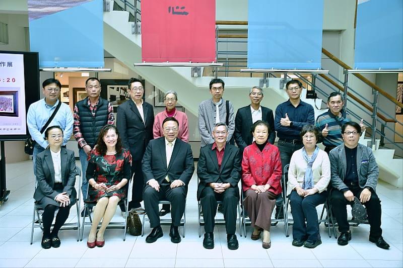 圖／中華大學迎接34週年校慶舉辦系列活動，特地邀請藝術家陳國珍到校舉辦個展。中華大學風華攝影社提供
