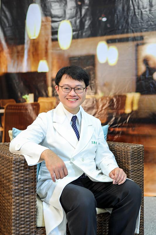 王惠生醫師提醒，心肌炎不容易有特殊預防方式，也沒有特定好發族群，預防病毒或細菌感染及注意個人衛生，有助於降低相關心肌炎的風險。
