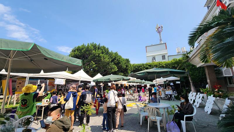 本週六林業保育署臺東分署將於辦公室停車場辦理森林街角市集及贈苗活動