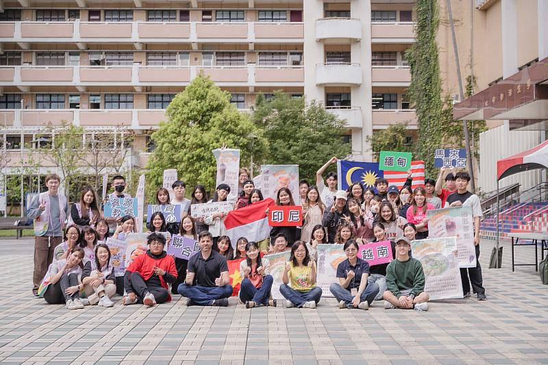 美食節活動大成功，國際生們感受到台灣同學的熱情，自己也吃到最懷念的家鄉味。