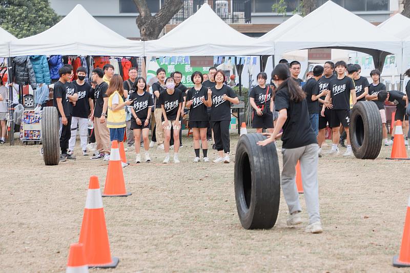 嘉有好市集歡慶青年節 「青年鬥陣挑戰賽」活力登場-2