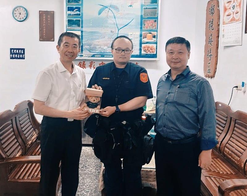 臺東縣警察局長親至關山警分局頒獎慰勤 鼓舞員警工作士氣