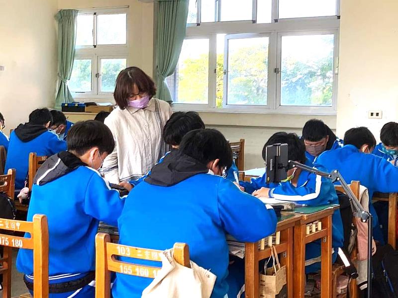 完善竹縣教育環境 楊文科宣布113學年度起代理教師比照專任教師敘薪