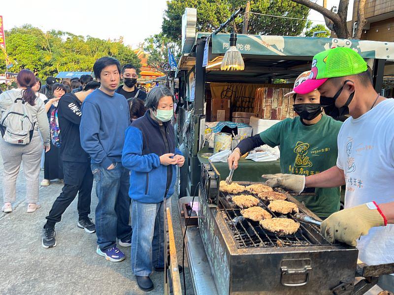 圖3. 素食炭烤雞排大受歡迎