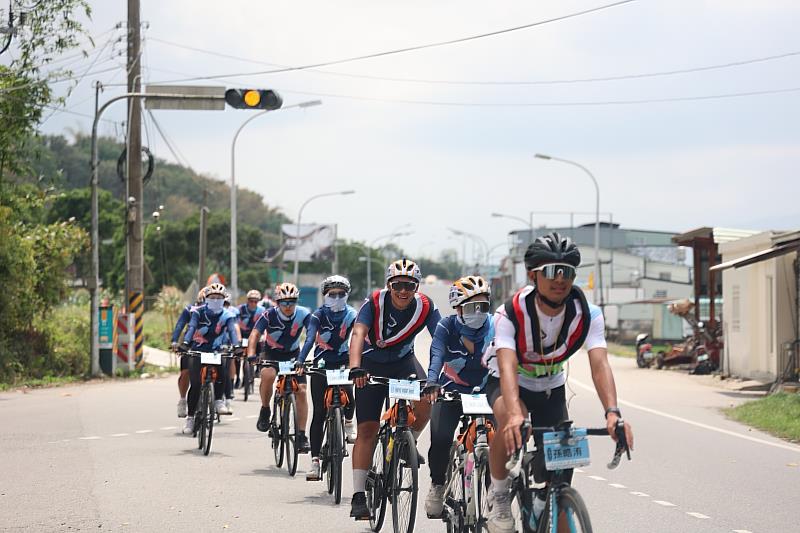 圖五、單車環島豔陽高度曝曬