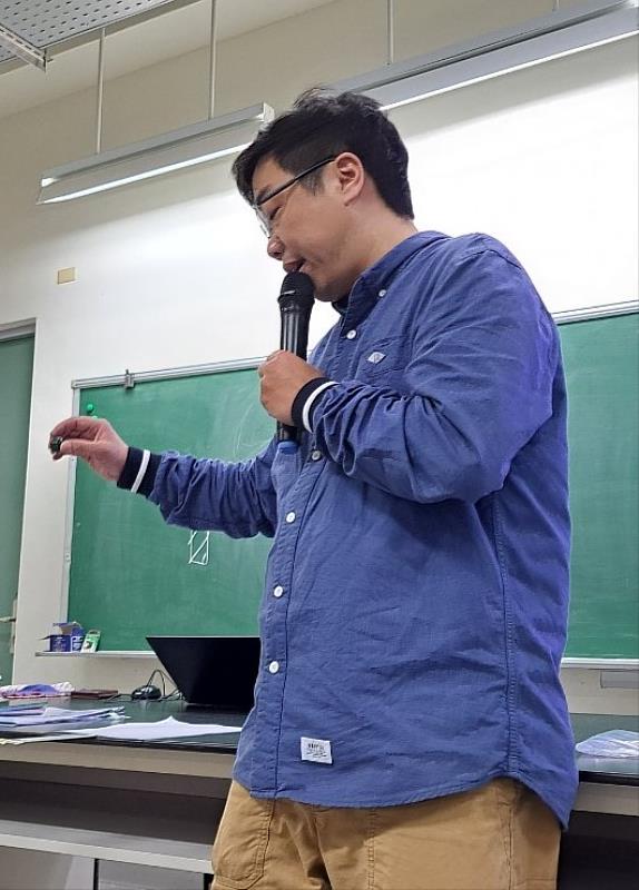 0403強震一週後「北花蓮全民科學週」種子教師研習營克服萬難於東華如期舉辦!           