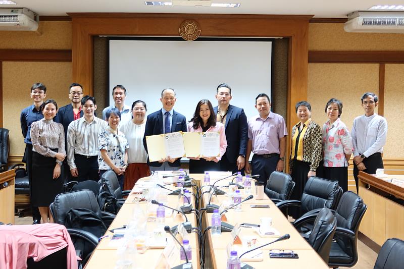 東華大學性別教育團隊前往泰國學府交流訪問   